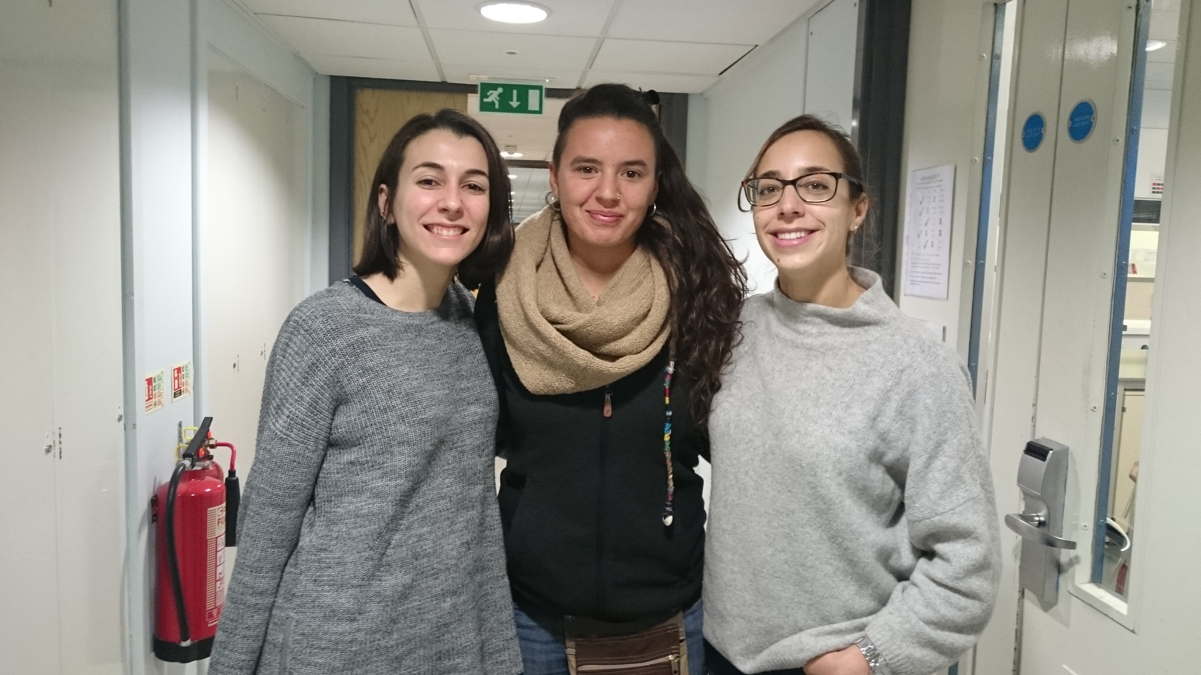 ATLAS PhD students Cristina, Yaiza and Berta attending the Coral ID workshop